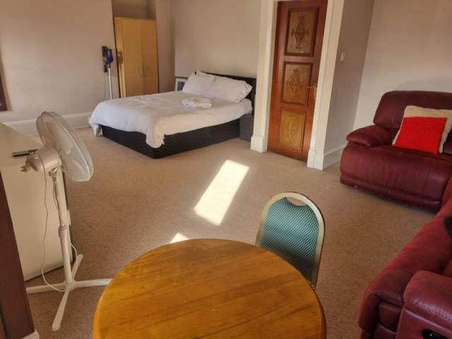 Commercial Hotel Insch Luaran gambar